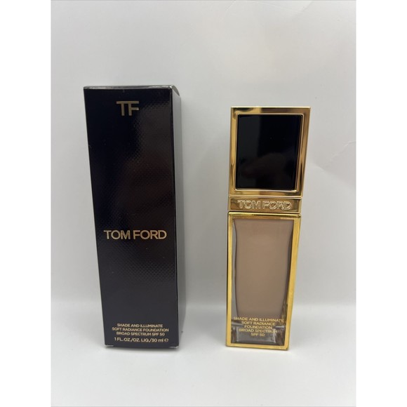 Tom Ford Shade And Illuminate Soft Radiance Foundation Spf50 5.1 Cool Almond New - Picture 1 of 4